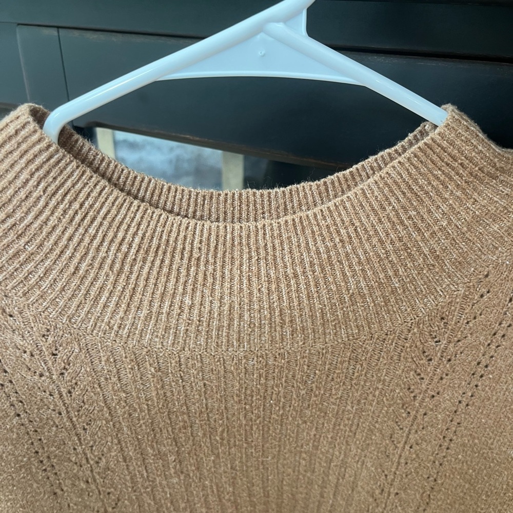 Old Navy Long Sleeve Sweater. Women’s Sz-XL. Neutral Camel. Tunic Length. - Picture 5 of 6